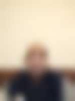 Une photo d’un participant qui veut faire connaissance et se marier