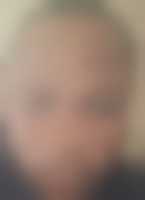 Une photo d’un participant qui veut faire connaissance et se marier