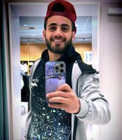 Une photo d’un participant qui veut faire connaissance et se marier