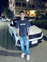 Une photo d’un participant qui veut faire connaissance et se marier