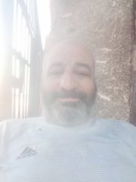 Une photo d’un participant qui veut faire connaissance et se marier
